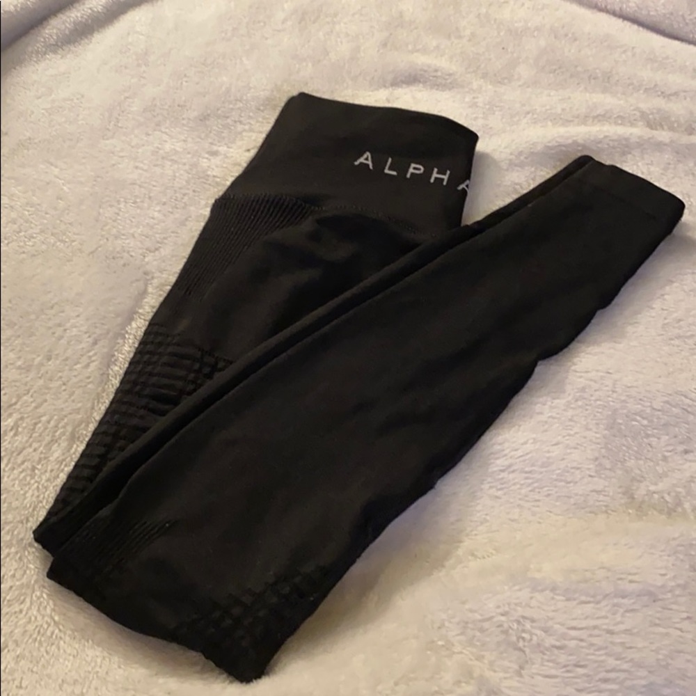 Alphalete halo leggings